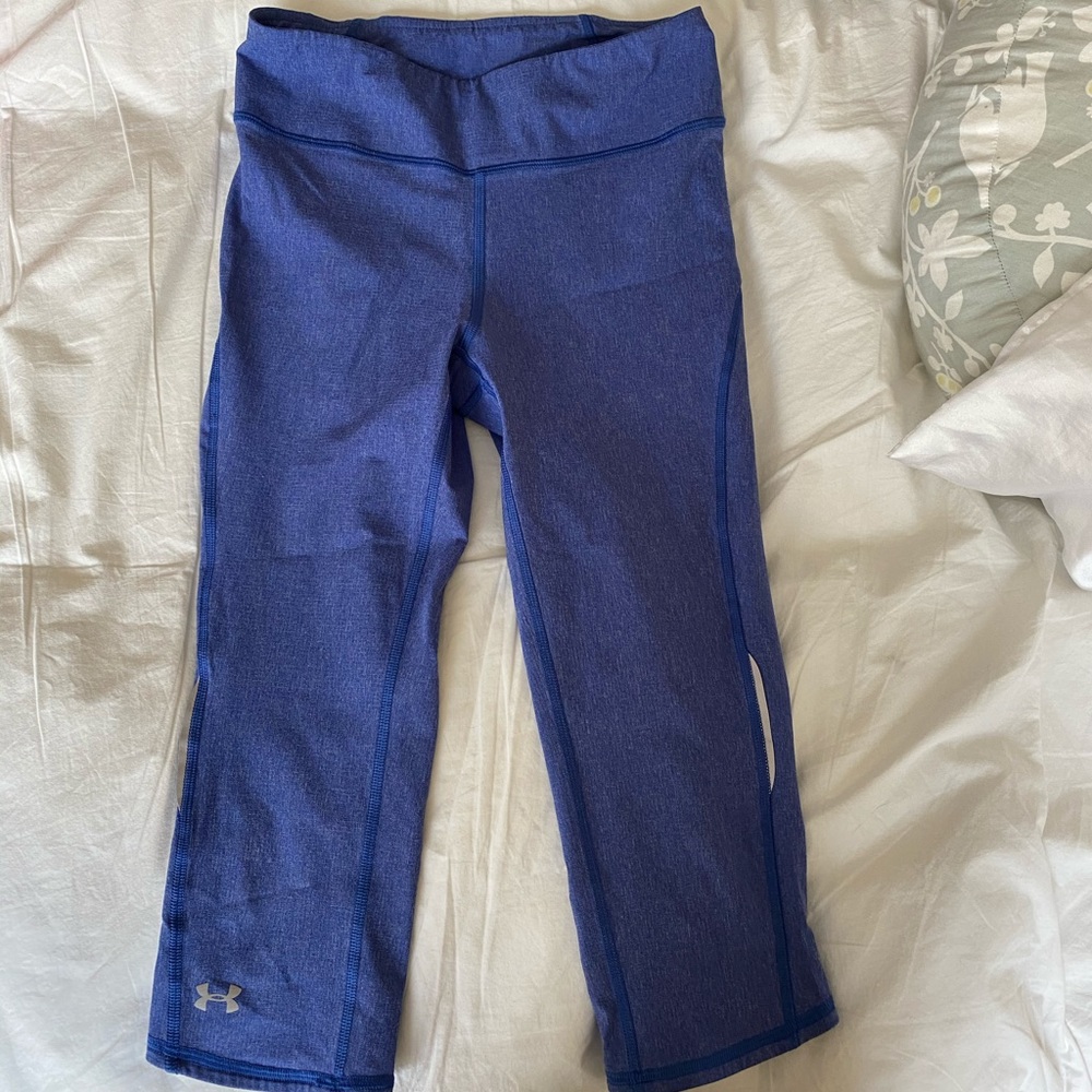 Under Armour crop/Capri legging, never worn